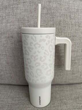 Hydrapeak leopard print tumbler
